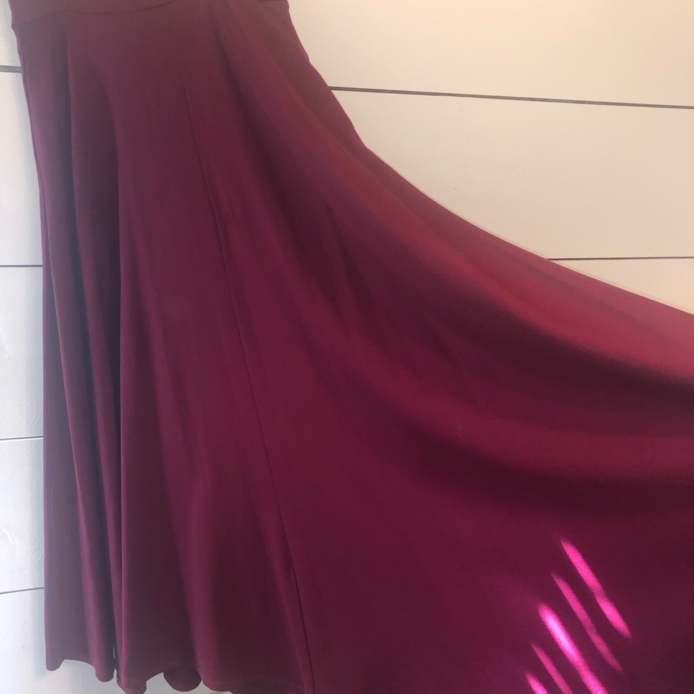 Agnes and Dora Ball room skirt Maroon